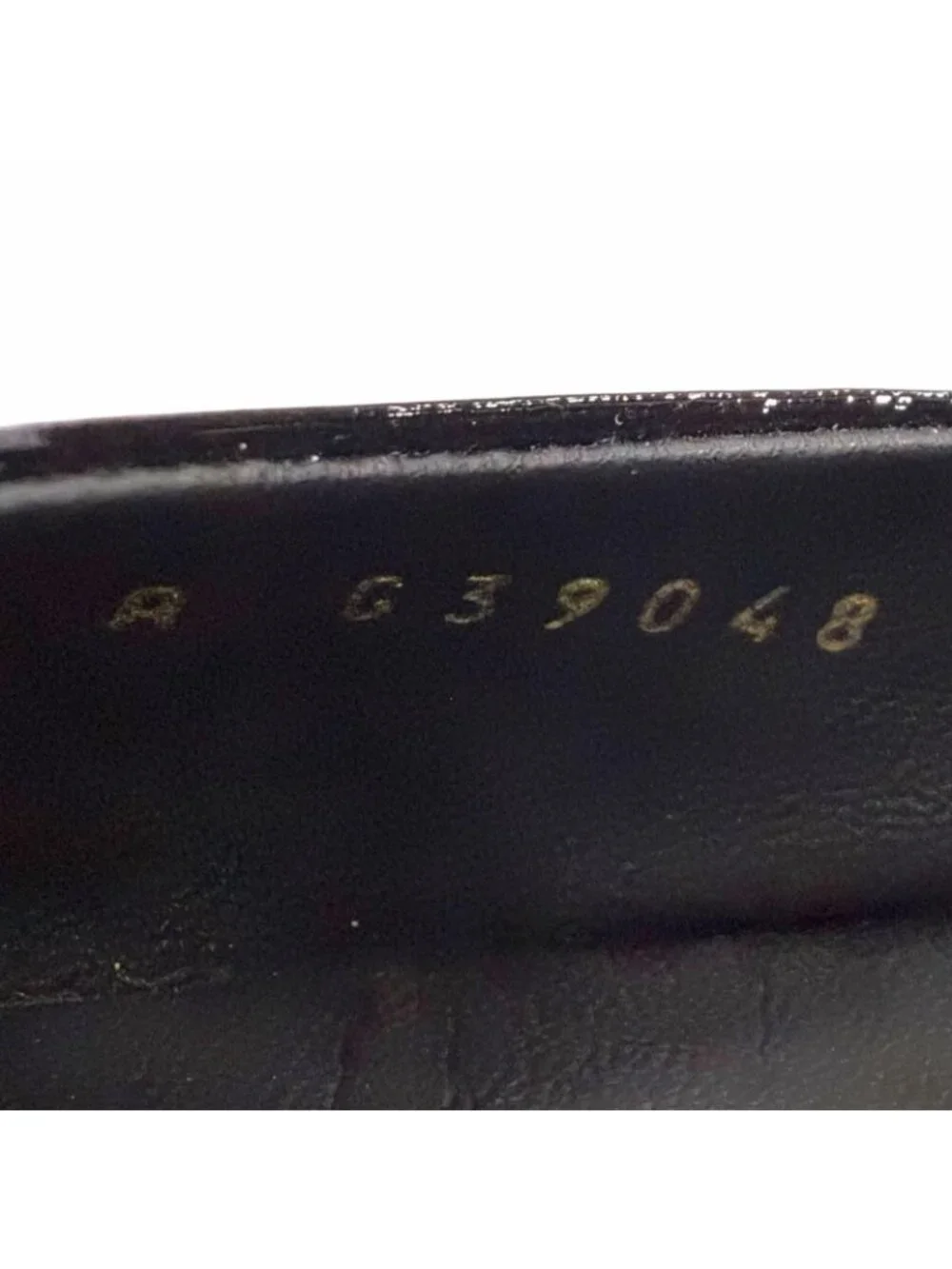 Chanel CC Logo Belt Design Pointed Toe Patent Leather Pumps Black Heel